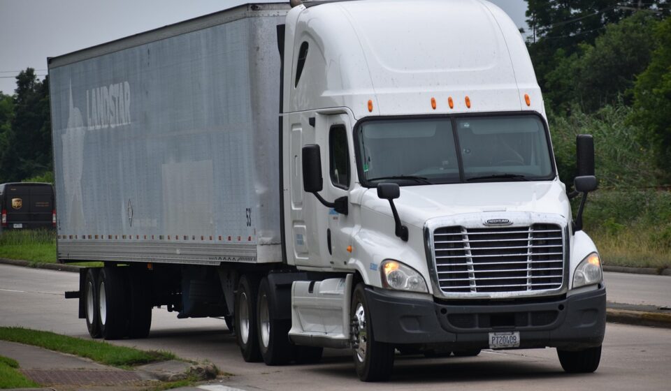 truck, freight, cargo, delivery, container, 18 wheeler, rig, heavy, transportation, logistic, tractor, shipping, semi-truck, transport, trucking, trailer, semi, goods, hard work, cross-country, storage, distribution, commercial, working, employed, truck, truck, truck, 18 wheeler, 18 wheeler, 18 wheeler, 18 wheeler, 18 wheeler
