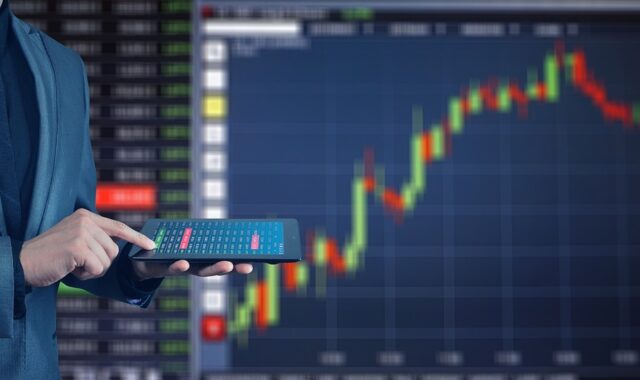 stock exchange, win, boom, businessman, tablet, computer, steering, business, symbol, arrow, direction, up, tendency, banks, trading floor, dollar, euro, finance, financial crisis, business dealings, capital, economy, loans, politics, pension, speculation, loss, delivery date, forward business, world economy, stock exchange, finance, finance, finance, finance, finance, economy, economy, economy, economy