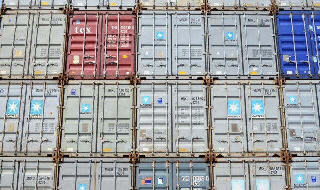 container, boxing, wall, transshipment point, port, container, container, container, container, container