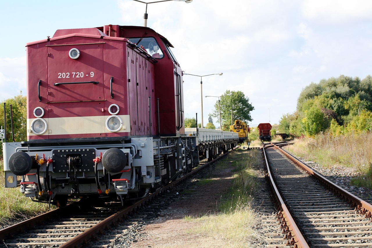 train, railroad, track, rail, traffic, means of transport, goods, raw materials, move, transport, delivery, supply chain, supply chain, supply chain, supply chain, supply chain, supply chain